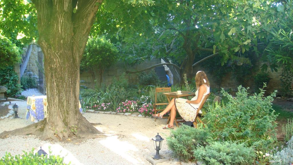 Le Richelieu Bed and Breakfast Uzès Buitenkant foto