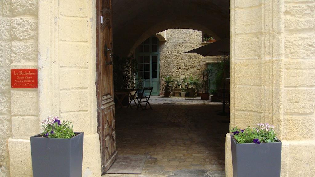 Le Richelieu Bed and Breakfast Uzès Buitenkant foto