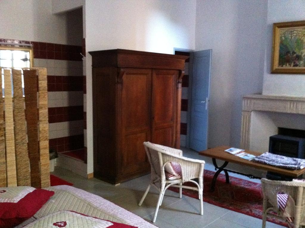 Le Richelieu Bed and Breakfast Uzès Buitenkant foto