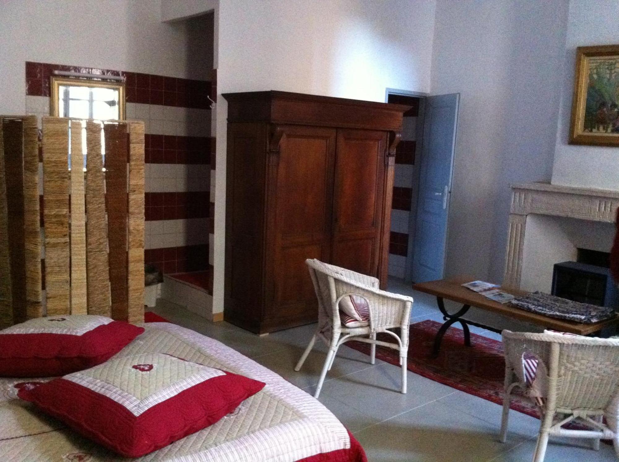 Le Richelieu Bed and Breakfast Uzès Buitenkant foto